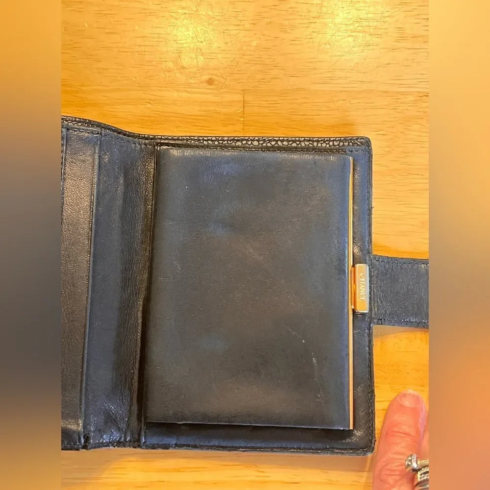 Chanel Caviar Black Leather Wallet  Luxury Caviar Leather Vintage